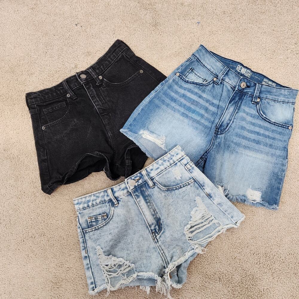Bundle of Womens/Youth Denim Shorts Size 22-25" Light Wash Cutoff Distressed